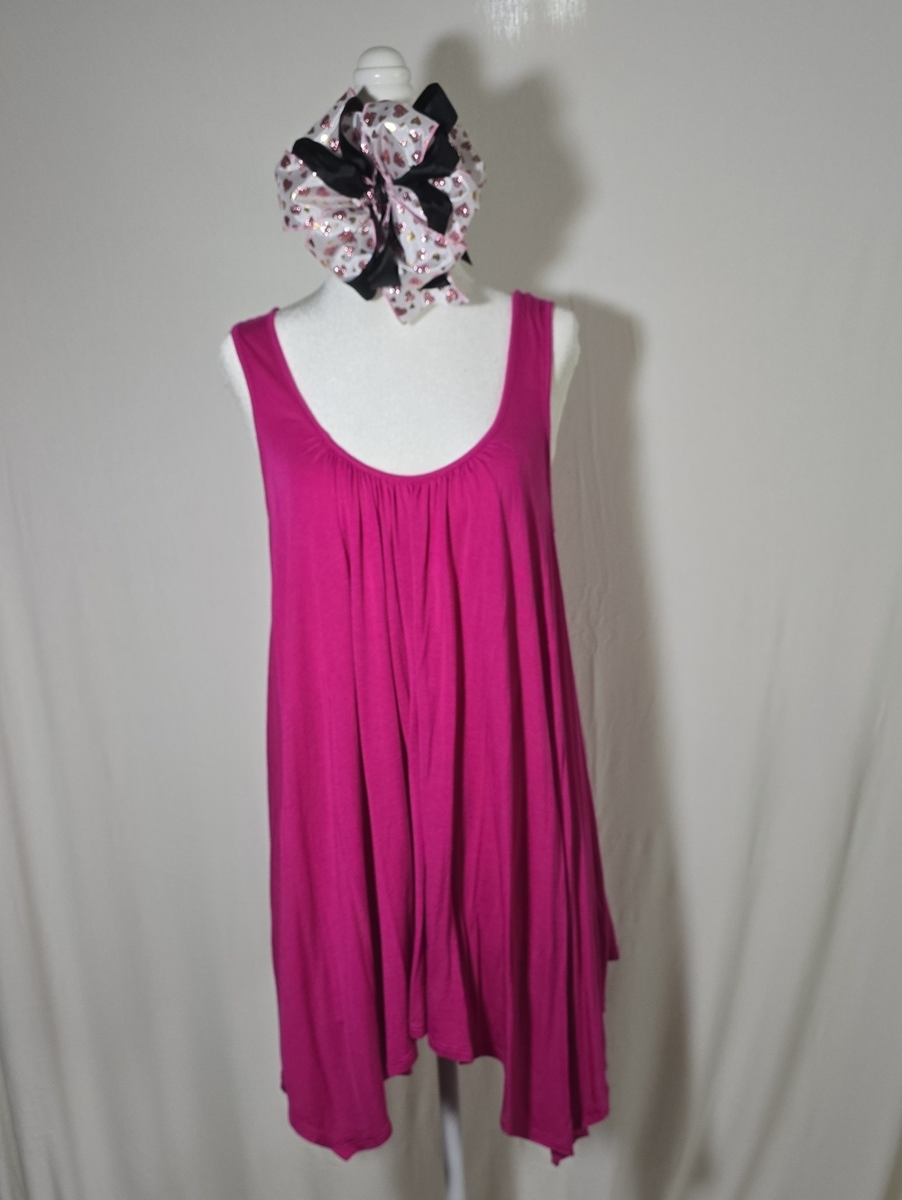 Women's Sleeveless Scoop Neck Swing Tank By Cupio Size Med But Fits 2x - Pink